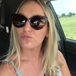 Meet your Posher, Kimberlee